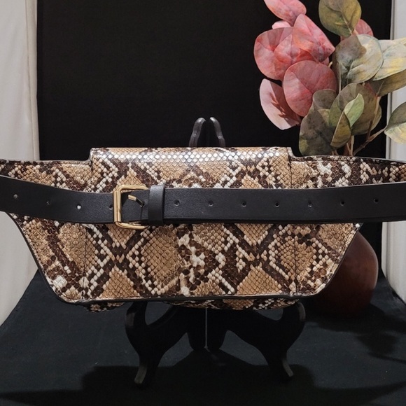 MANGO | MNG  by Mango Reptile Effect Belt Bag NWOT - Picture 2 of 10